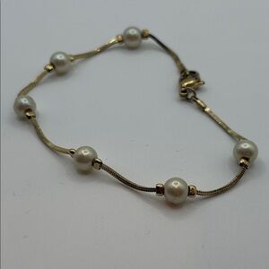Fresh Water Pearl Bracelet 7.5”